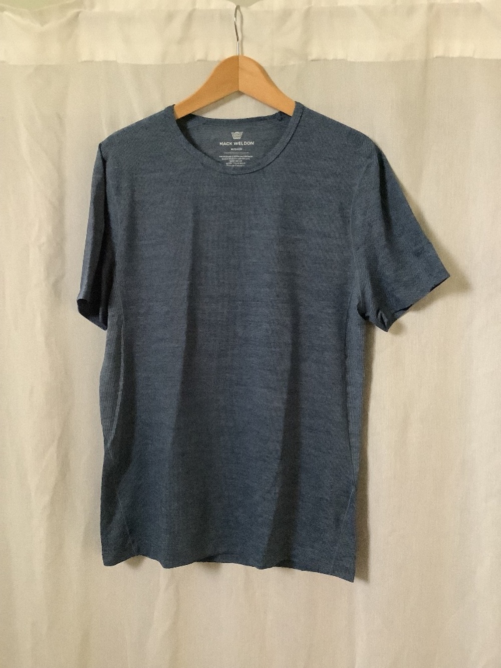 Mack Weldon Airknit performance shirt Medium